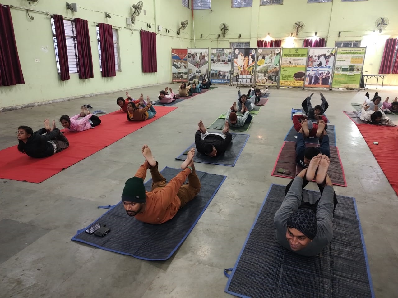 Yoga Classes in Patna, Best Yoga Classes in Patna, Yoga Therapy in Patna,Acupressure Therapy in patna
